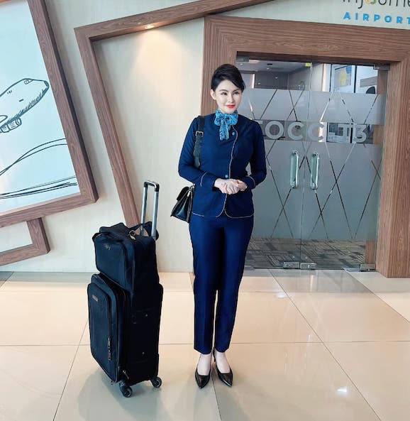  Dewi Lin : Pramugari Private Jet dengan Bayaran Puluhan Hingga Ratusan Juta