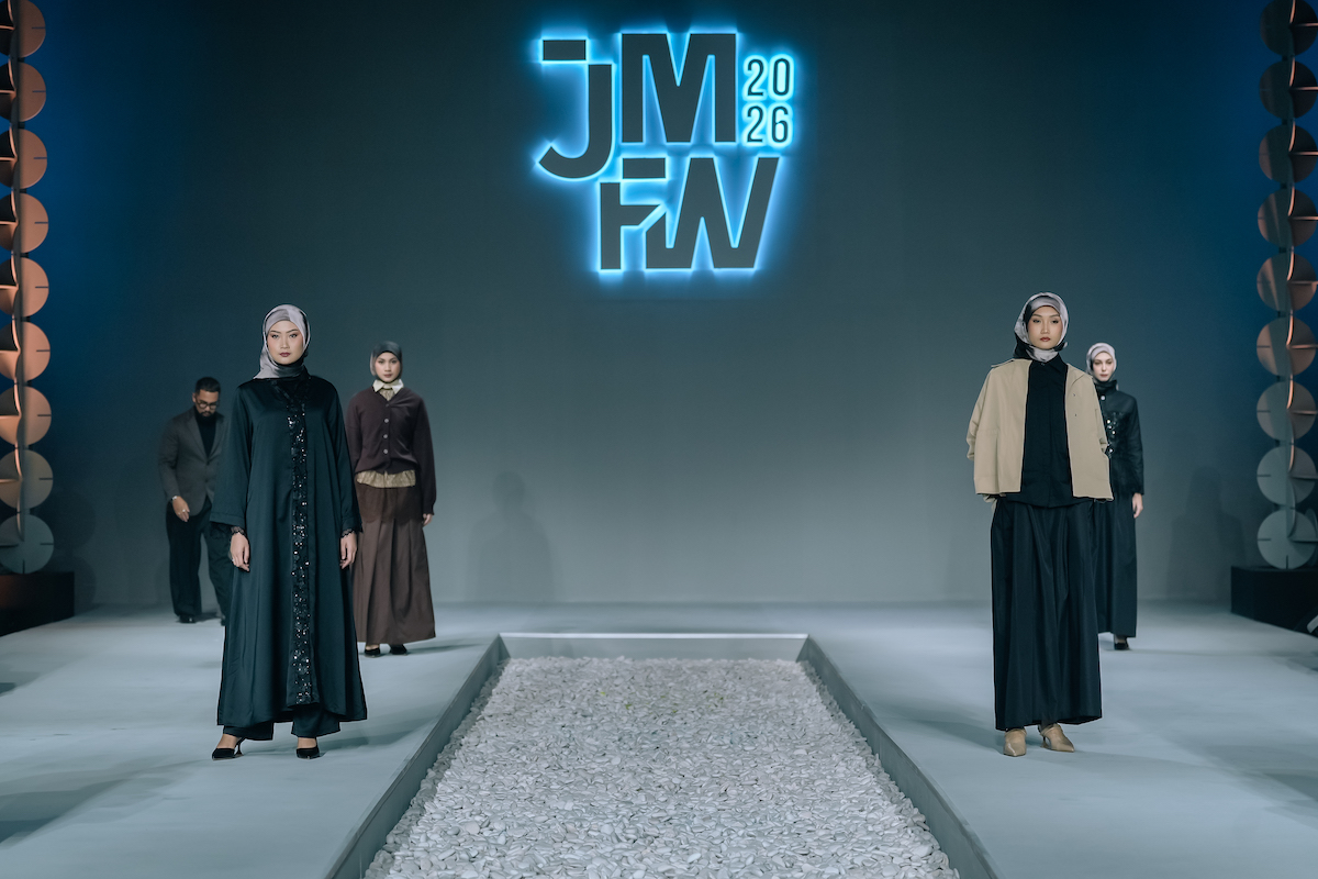 Kudung Hadirkan Koleksi “Noir”, Perpaduan Elegansi Alam dan Modernitas di JMFW 2025